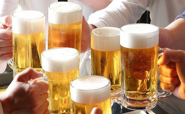 Uống nhiều rượu bia là nguyên nhân hàng đầu gây bệnh gan nhiễm mỡ