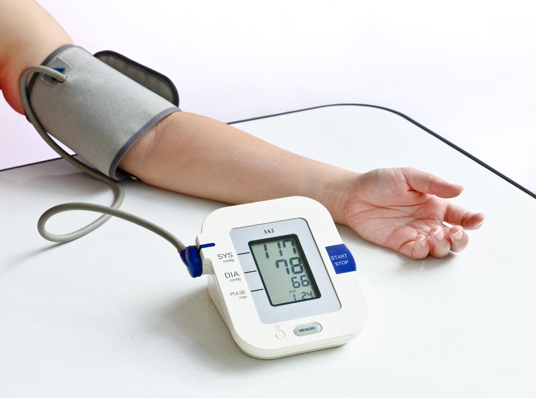 Cách trị cao huyết áp tại nhà hiệu quả, an toàn và đơn giản