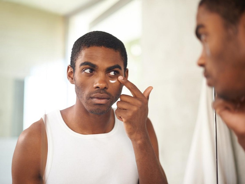 Những bí quyết chăm sóc da dầu mụn hiệu quả với skincare chuyên nghiệp